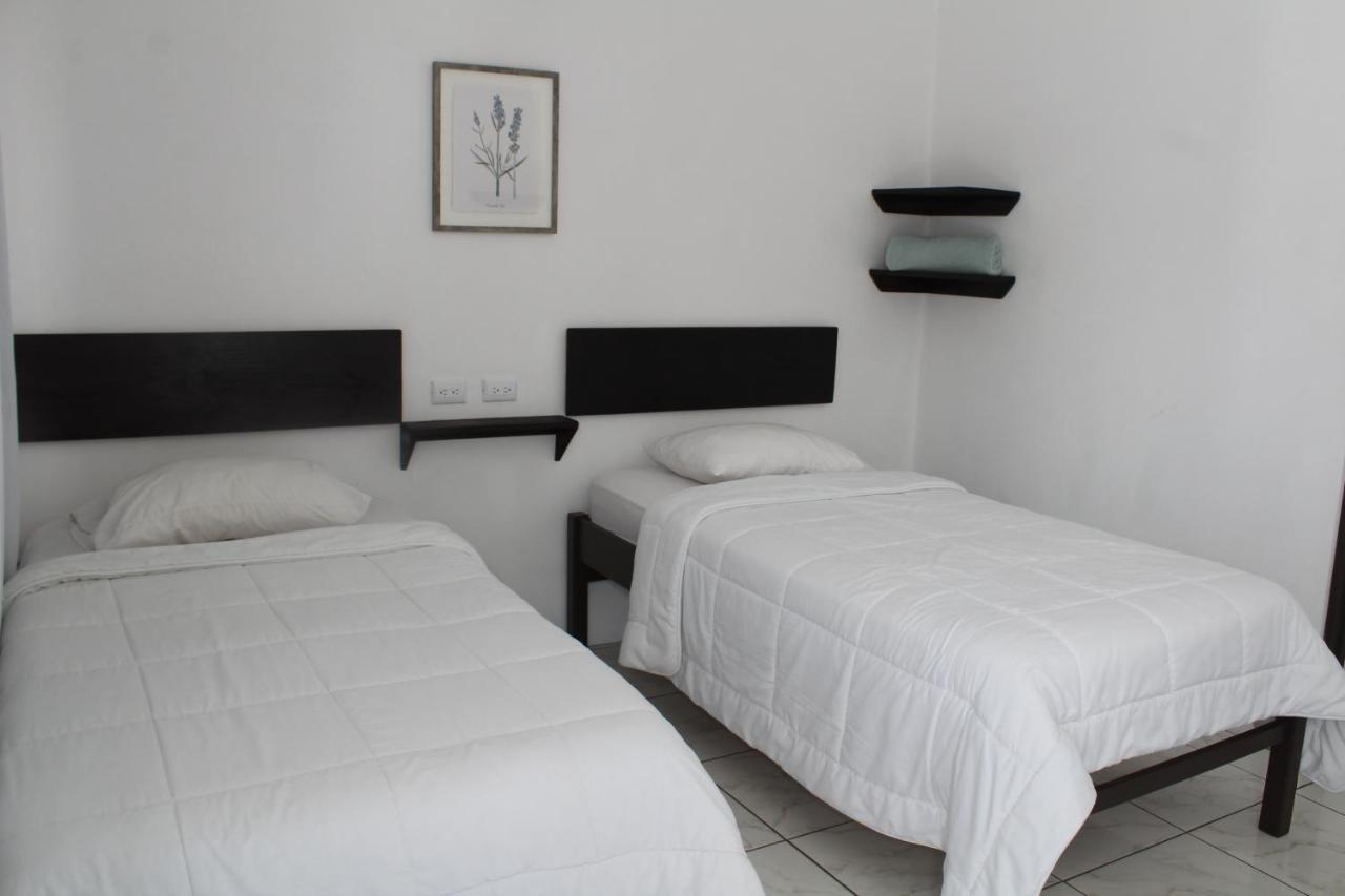 Hotel Cañas エクステリア 写真