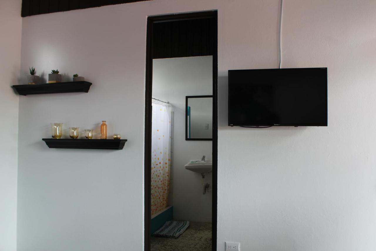 Hotel Cañas エクステリア 写真